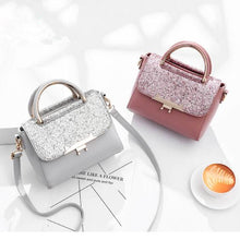 Cargar imagen en el visor de la galería, Female bag 2019 new Korean casual fashion handbag Simple and stylish wild Crossbody shoulder bag yumao 22X13X17cm