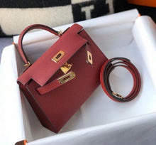 Cargar imagen en el visor de la galería, The highest quality ladies luxury fashion handbags quality classic 100% leather brand famous ladies hand-made handbags free ship