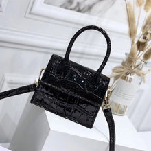 Cargar imagen en el visor de la galería, Mini Small Square Shoulder Bag Crocodile Pattern PU Leather Handbag Postmen Top Candy Color Handle Bags Ladies Fashion Purse

