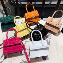 Cargar imagen en el visor de la galería, Mini Small Square Shoulder Bag Crocodile Pattern PU Leather Handbag Postmen Top Candy Color Handle Bags Ladies Fashion Purse
