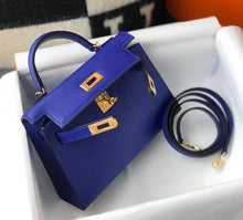 Cargar imagen en el visor de la galería, The highest quality ladies luxury fashion handbags quality classic 100% leather brand famous ladies hand-made handbags free ship
