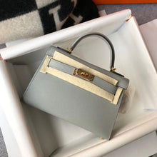 Cargar imagen en el visor de la galería, The highest quality ladies luxury fashion handbags quality classic 100% leather brand famous ladies hand-made handbags free ship
