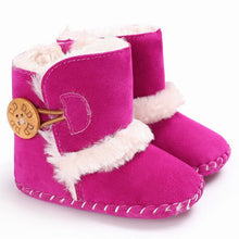 Cargar imagen en el visor de la galería, 0-18M Newborn Infant Baby Girls Snow Boots Winter Warm Baby Shoes Solid Button Plush Ankle Boots
