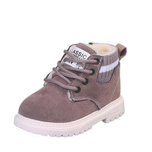 Cargar imagen en el visor de la galería, Children Casual Shoes Autumn Winter Martin Boots Boys Shoes Fashion Leather Soft Antislip Girls Boots 21-30 Sport Running Shoes
