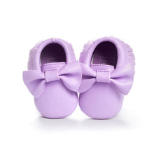 Cargar imagen en el visor de la galería, Handmade Soft Bottom Fashion Tassels Baby Moccasin Newborn Babies Shoes 19-colors PU leather Prewalkers Boots
