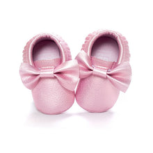 Cargar imagen en el visor de la galería, Handmade Soft Bottom Fashion Tassels Baby Moccasin Newborn Babies Shoes 19-colors PU leather Prewalkers Boots
