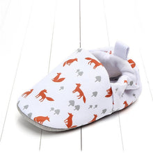 Cargar imagen en el visor de la galería, Baby Girls Boys First Walkers Soft Infant Toddler Shoes Cute Flower Soles Crib Shoes Footwear for Newborns baby shoes
