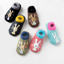 Cargar imagen en el visor de la galería, Cotton Baby Boys Girls Socks Rubber Slip-resistant Floor Socks Cartoon Infant Kids Animal Socks Winter Autumn Thicken Warm Shoes
