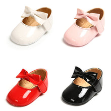 Carregar imagem no visualizador da galeria, Newborn Baby Girls Shoes PU leather Buckle First Walkers With Bow Red Black Pink White Soft Soled Non-slip Crib Shoes
