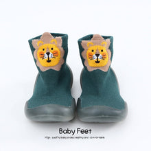 Carregar imagem no visualizador da galeria, baby sock shoes soft sole animal cute shoes
