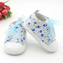 Carregar imagem no visualizador da galeria, Infant Newborn Baby Girls Polka Dots Heart Autumn Lace-Up First Walkers Sneakers Shoes Toddler Classic Casual Shoes
