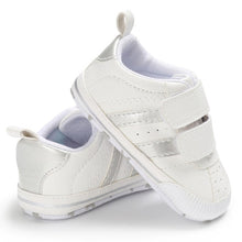 Cargar imagen en el visor de la galería, Fashion Toddler Baby 0-18M Soft Sole Hook Loop Prewalker Sneakers Baby Boy Girl Crib Shoes  Leather Sports Non-slip Walker Shoes
