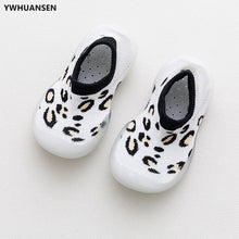 Cargar imagen en el visor de la galería, Summer Spring Leopard Soft Bottom Non-Slip Floor Socks Solid Color Toddler Girl Boy Shoes With Transparent Rubber Soles Kid Baby
