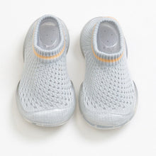 Cargar imagen en el visor de la galería, baby sock shoes for summer thin mesh non-slip short tube baby shoes cutout
