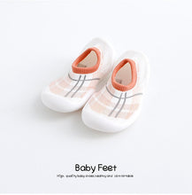 Cargar imagen en el visor de la galería, baby shoes with soft rubber baby girl baby boy floor sock shoes spring summer anti-slip
