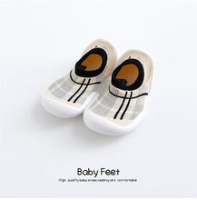 Cargar imagen en el visor de la galería, baby shoes with soft rubber baby girl baby boy floor sock shoes spring summer anti-slip
