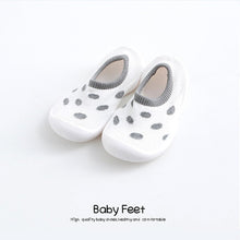 Cargar imagen en el visor de la galería, baby shoes with soft rubber baby girl baby boy floor sock shoes spring summer anti-slip
