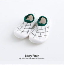 Cargar imagen en el visor de la galería, baby shoes with soft rubber baby girl baby boy floor sock shoes spring summer anti-slip
