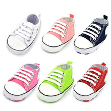 Carregar imagem no visualizador da galeria, New Canvas Classic Sports Sneakers Newborn Baby Boys Girls First Walkers Shoes Infant Toddler Soft Sole Anti-slip Baby Shoes
