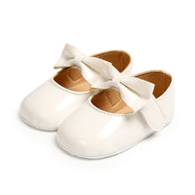 Cargar imagen en el visor de la galería, 12 Color Fashion Baby Girls Baby Shoes Cute Newborn First Walker Shoes Infant Letter Princess Soft Sole Bottom Anti-slip Shoes
