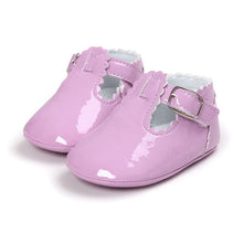 Cargar imagen en el visor de la galería, 12 Color Fashion Baby Girls Baby Shoes Cute Newborn First Walker Shoes Infant Letter Princess Soft Sole Bottom Anti-slip Shoes
