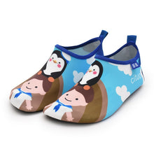 Cargar imagen en el visor de la galería, Children beach shoes baby soft floor indoor slipper snorkeling swim socks boys and girls anti-slip home barefoot kids slippers
