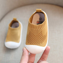 Carregar imagem no visualizador da galeria, Kid Baby First Walkers Shoes Breathable Infant Toddler Shoes Girls Boy Casual Mesh Shoes Soft Bottom Comfortable Non-slip Shoes
