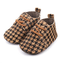 Cargar imagen en el visor de la galería, Genuine Leather Baby shoes Leopard print Baby Girls Soft shoes Horse hair Boys First walkers Lace Baby moccasins
