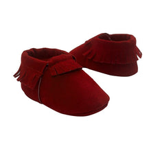 Cargar imagen en el visor de la galería, 13 COLORS PU Suede Leather Newborn Baby Boy Girl Baby Moccasins Moccs Shoes Bebe Fringe Soft Soled Non-slip Footwear Crib Shoes
