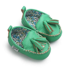 Carregar imagem no visualizador da galeria, Moccasin First Walkers Newborn Baby Shoes Toddler Prewalker Shoes Baby Boy Girl Pu Tassel pendant Leather Shoes
