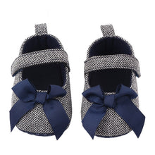 Cargar imagen en el visor de la galería, Emmababy Infant Baby Girl Shoes Bowknot Anti-Slip Soft Sole Hook First Walkers Toddler Infant Baby Girl Kids Shoes 0-18M 3 Color
