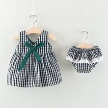 Carregar imagem no visualizador da galeria, NEW Newborn Baby Girls Clothes Sleeveless Dress+Briefs 2PCS Outfits Set Striped Printed Cute Clothing Sets Summer Sunsuit 0-24M
