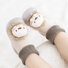 Cargar imagen en el visor de la galería, baby sock shoes for winter thick cotton animal styles cute baby floor shoes anti-slip first walkers 0-3 years
