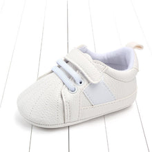 Carregar imagem no visualizador da galeria, New newborn baby boy shoes Pink stripe Patch Casual soft bottom non-slip breathable new born baby girls Infant toddler shoes
