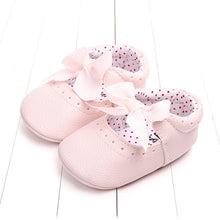 Carregar imagem no visualizador da galeria, New newborn baby boy shoes Pink stripe Patch Casual soft bottom non-slip breathable new born baby girls Infant toddler shoes
