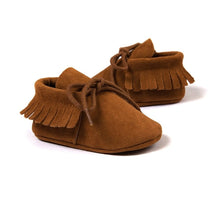 Carregar imagem no visualizador da galeria, Newborn Baby Shoes Boy Girl Shoes Moccasins Fringe Soft Soled Non-slip Footwear Crib Shoes PU Suede Leather Baby First Walker
