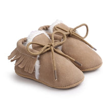 Carregar imagem no visualizador da galeria, Newborn Baby Shoes Boy Girl Shoes Moccasins Fringe Soft Soled Non-slip Footwear Crib Shoes PU Suede Leather Baby First Walker
