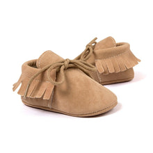 Carregar imagem no visualizador da galeria, Newborn Baby Shoes Boy Girl Shoes Moccasins Fringe Soft Soled Non-slip Footwear Crib Shoes PU Suede Leather Baby First Walker
